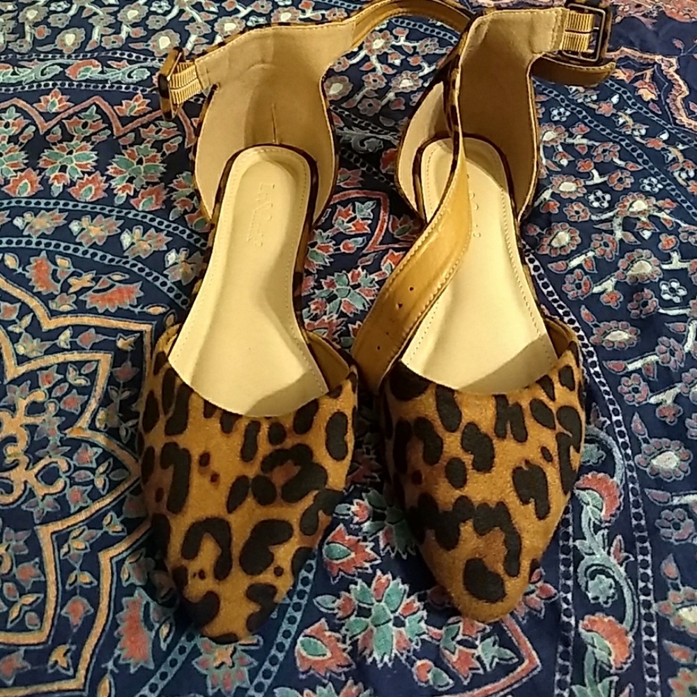 Cheetah print flats